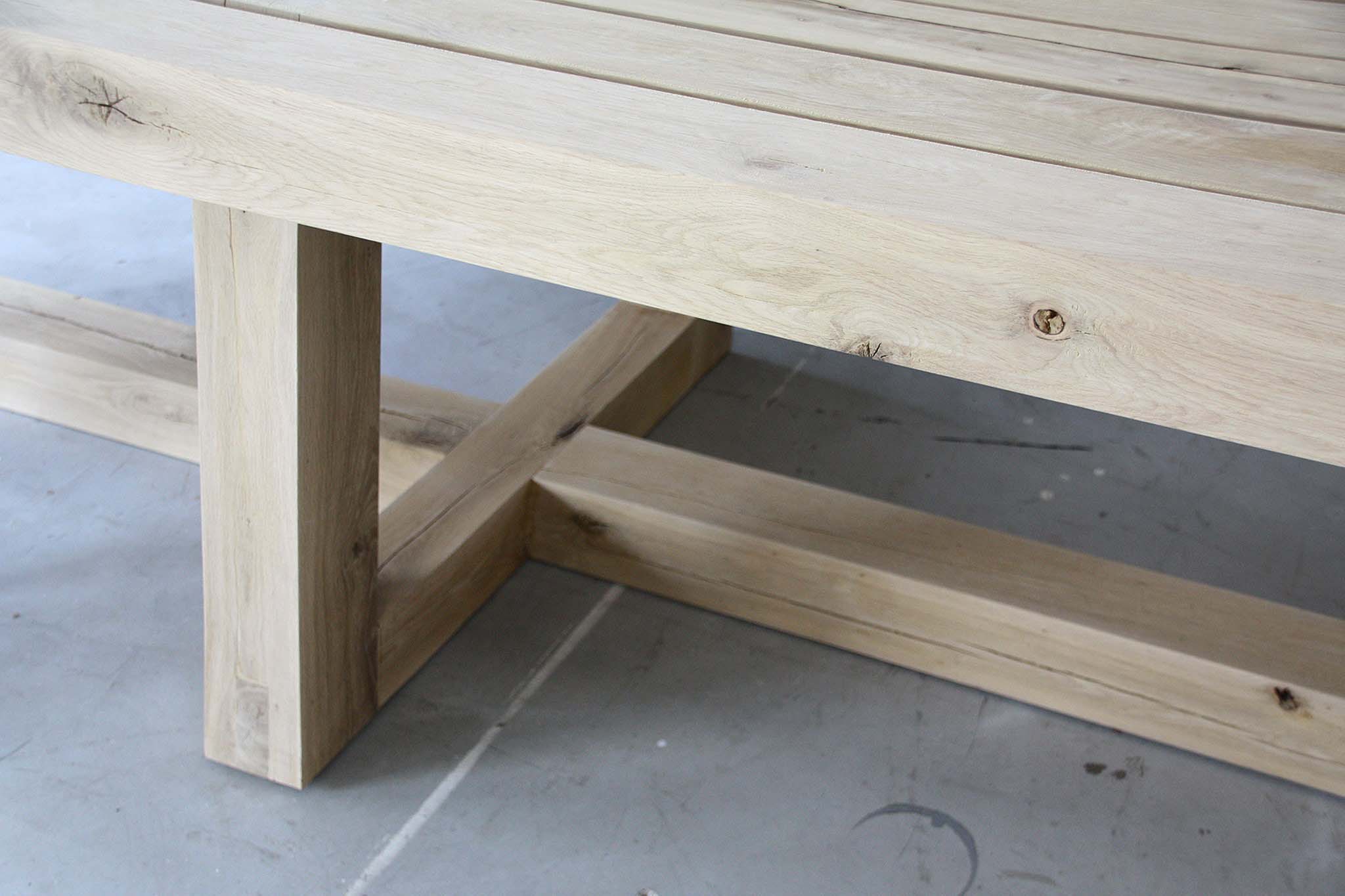 tuintafel / ontwerp uit 2014 van Joeri Koolhoven